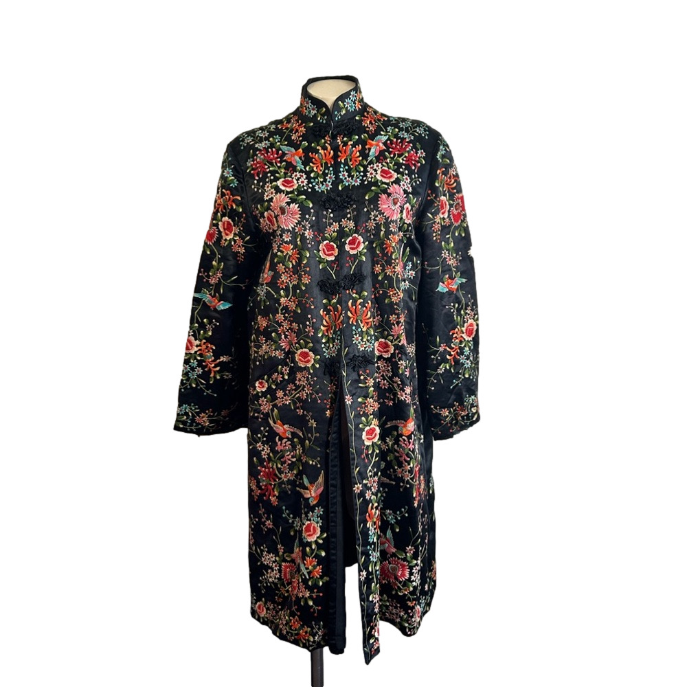 PLUM BLOSSOM VTG embroidered Asian collar silk duster. M/L ?